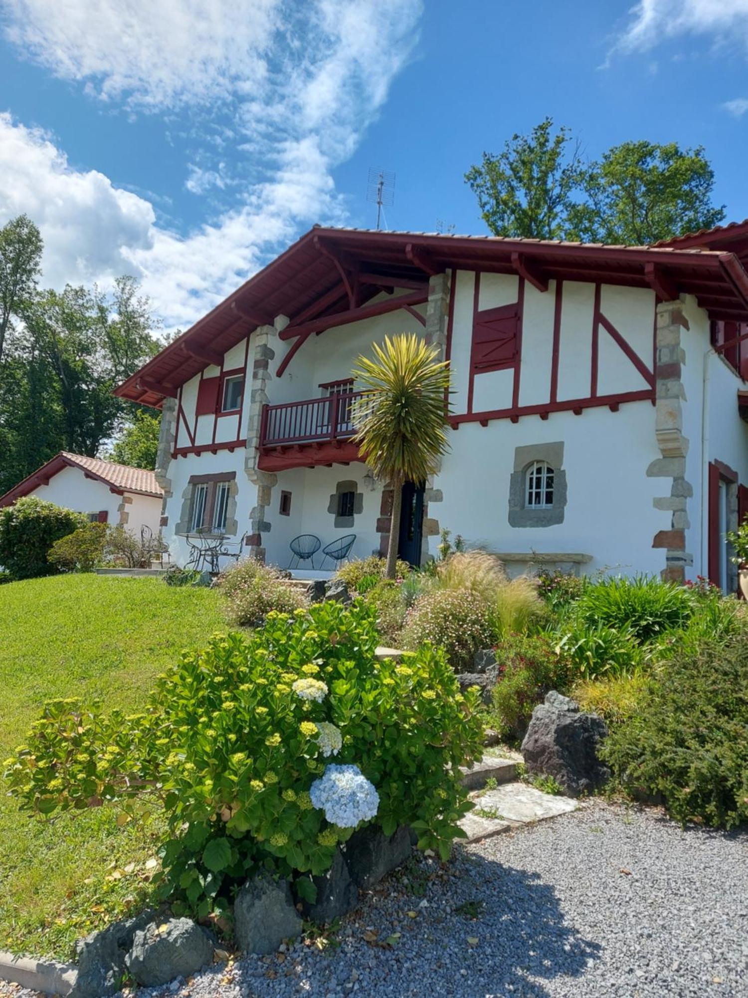 Maison D'Hotes Villa Xaran Erdian Espelette Exterior photo